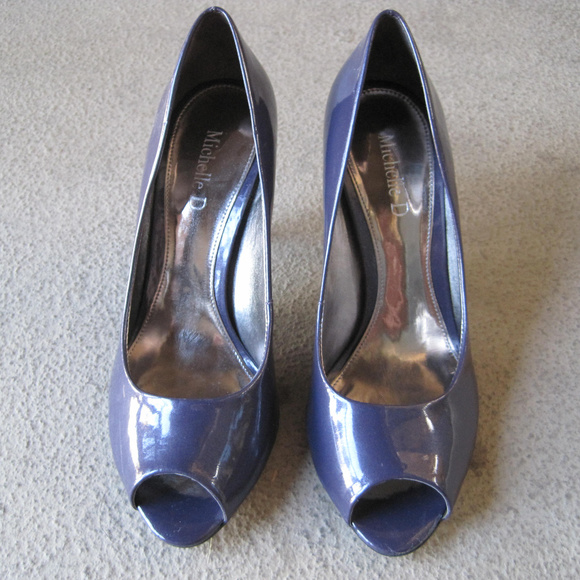 MICHELLE D PEEP TOE PUMP HEELS PURPLE PATENT 7 - Picture 2 of 5